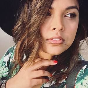 Meet your Posher, Tulsie